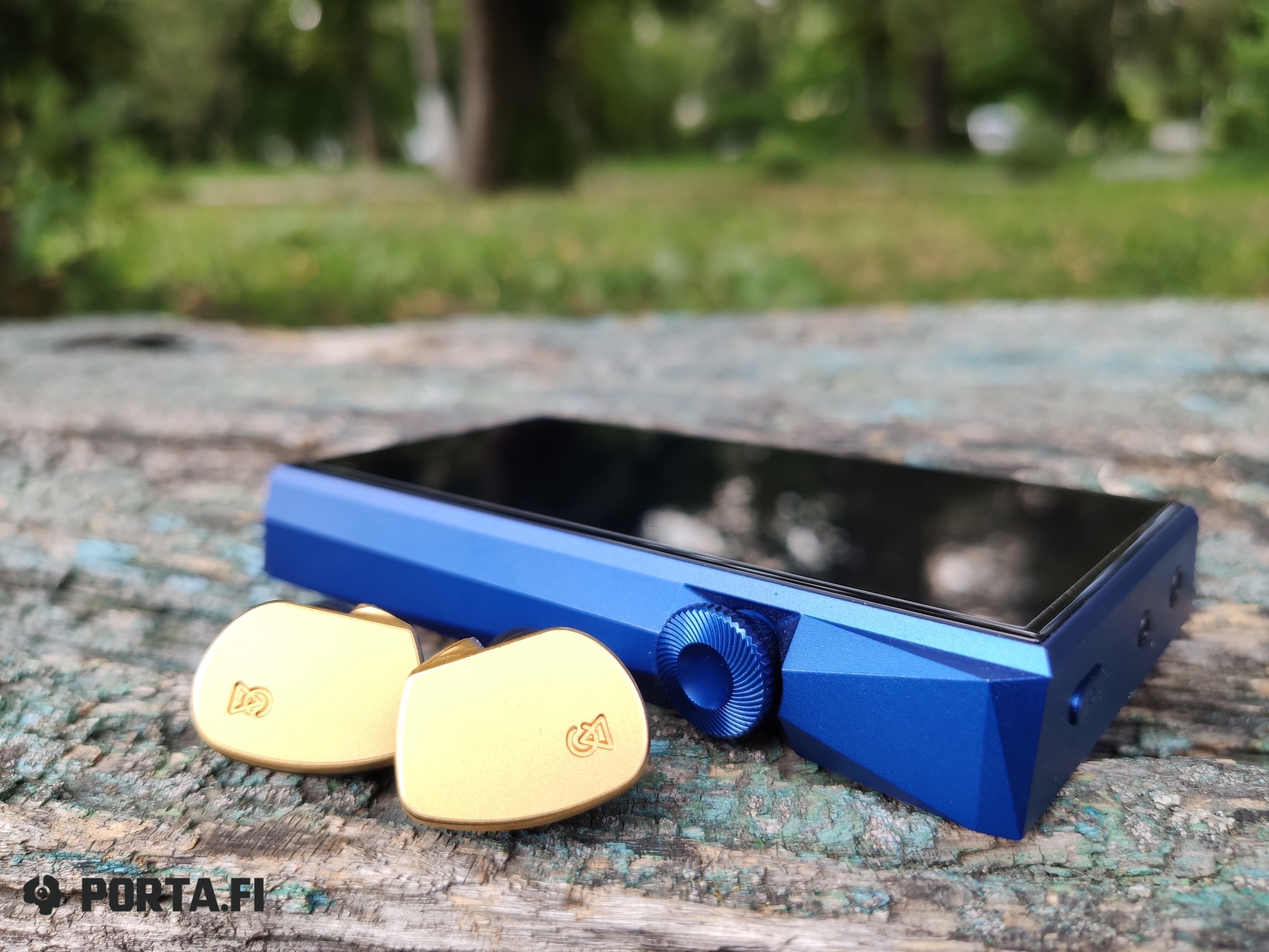 Astell & Kern SP1000M review — compact indigo - Porta Fi